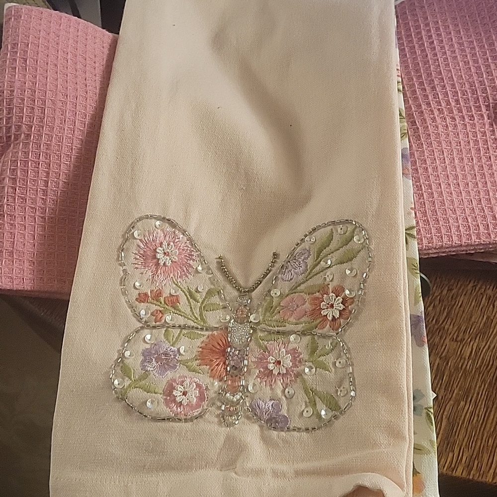 KITCHEN TOWELS SET OF TWO NWT